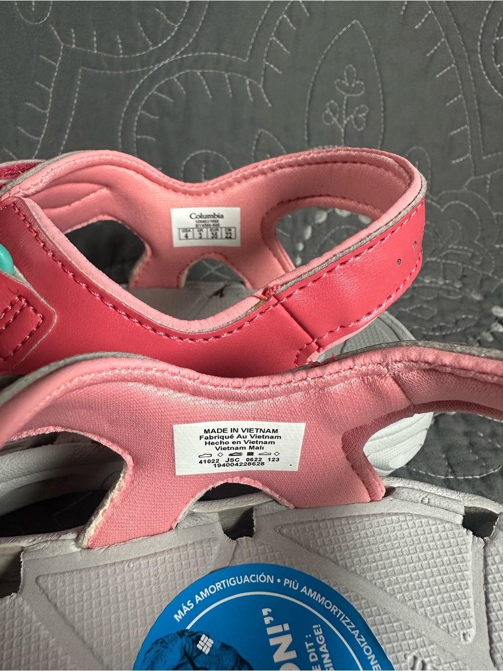 Columbia Girls Pink Techsun Vent Strap Sandals NWT Size Big Girls 4 - Picture 4 of 7